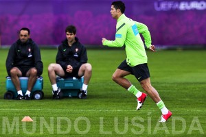 O Jogador do time de futebol portugês, Cristiano Ronaldo, durante treino no Centro de Treinamento Opalenica, Polônia, 25 Junho 2012. MARIO CRUZ / LUSA