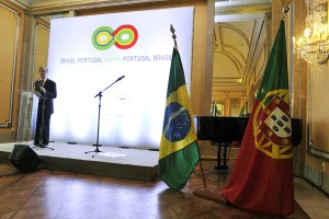 O pronunciamento do cônsul de Portugal no Rio de Janeiro, Nuno Bello. Foto: Guilherme Gonçalves