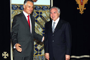 O presidente português Cavaco Silva, e Michel Temer, em Lisboa.