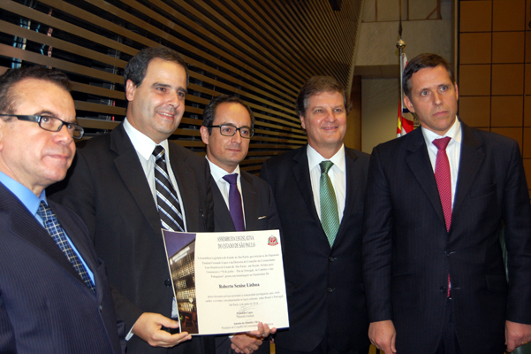 Antonio Almeida e Silva, Dr. Roberto Lisboa foi um dos homenageados, o cônsul de Portugal, Paulo Lourenço, Ricardo Espírito Santo, e Fernando Capez. Fotos Mundo Lusíada