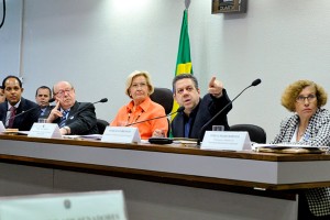 Especialistas debatem no Senado. Foto: Geraldo Magela/Agência Senado