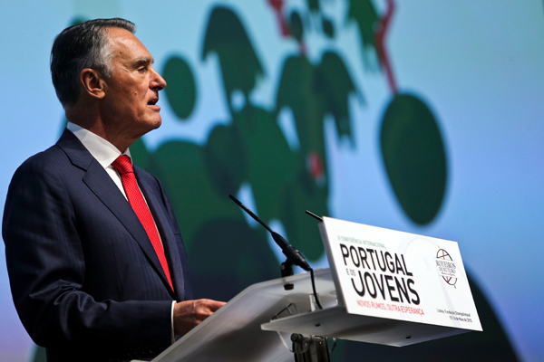 Aníbal Cavaco Silva, discursa durante a abertura da IV Conferência Internacional "Portugal e os Jovens - Novos Rumos, Outra Esperança", a decorrer na Fundação Champalimaud em Lisboa, 15 de maio de 2015. MIGUEL A. LOPES/LUSA