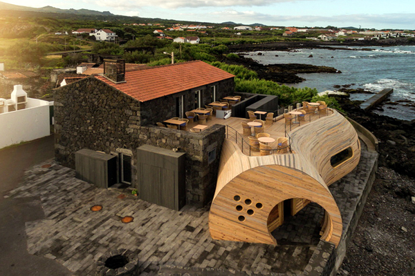 Cella Bar nos Açores, arquitetura Paulo Lobo. Foto Fernando Guerra