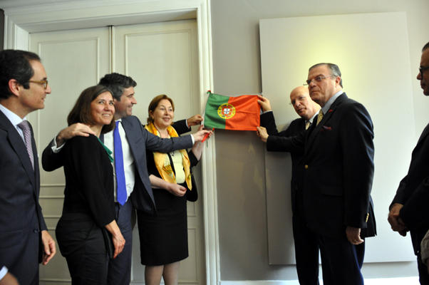 Autoridades portuguesa na inauguração do Espaço do Cidadão no Consulado de São Paulo. Foto Mundo Lusíada