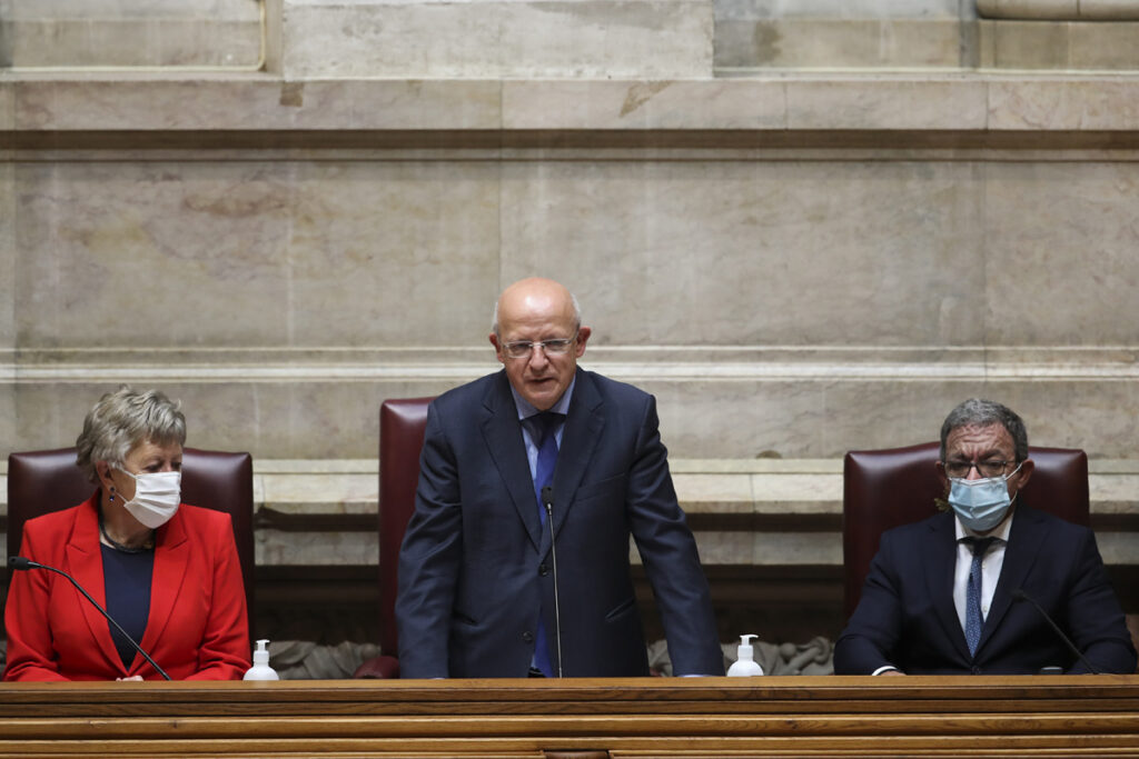 Augusto Santos Silva, presidente da Assembleia da República, intervém no início da XV Legislatura, na Assembleia da República em Lisboa, 29 de março de 2022. O deputado socialista Augusto Santos Silva foi hoje eleito presidente da Assembleia da República com 156 votos a favor, 63 brancos e 11 nulos, na primeira sessão plenária da XV legislatura. ANTÓNIO COTRIM/LUSA