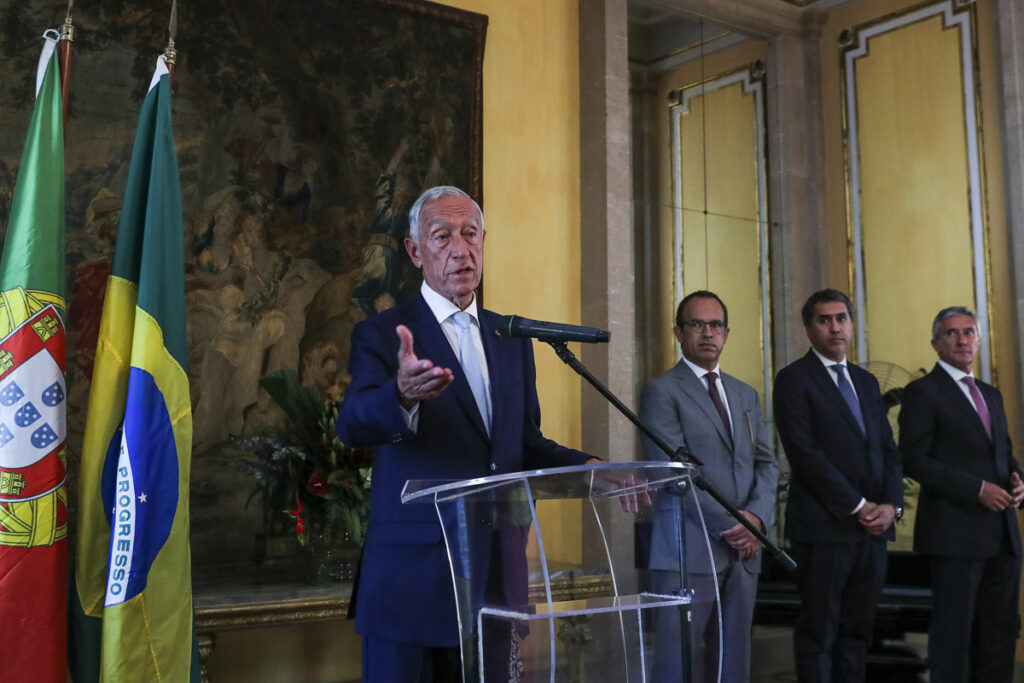 Presidente da República de Portugal, Marcelo Rebelo de Sousa, fala aos portugueses presentes na a receção à comunidade portuguesa no Rio de Janeiro, no Palácio em São Clemente, no Rio de Janeiro, Brasil, onde inicia hoje uma visita oficial de 4 dias ao Brasil, 2 de julho de 2022. PAULO NOVAIS/LUSA